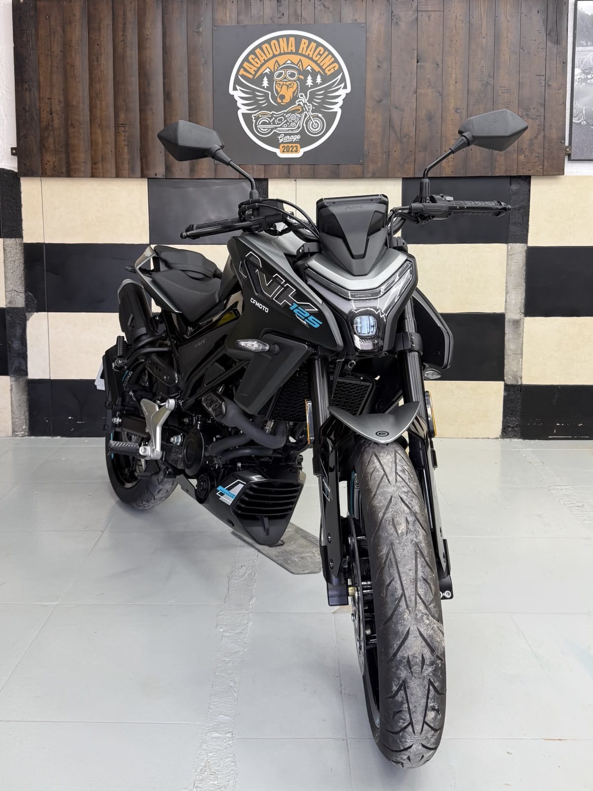CFMoto NK 125 2025 de segunda mano en Granada