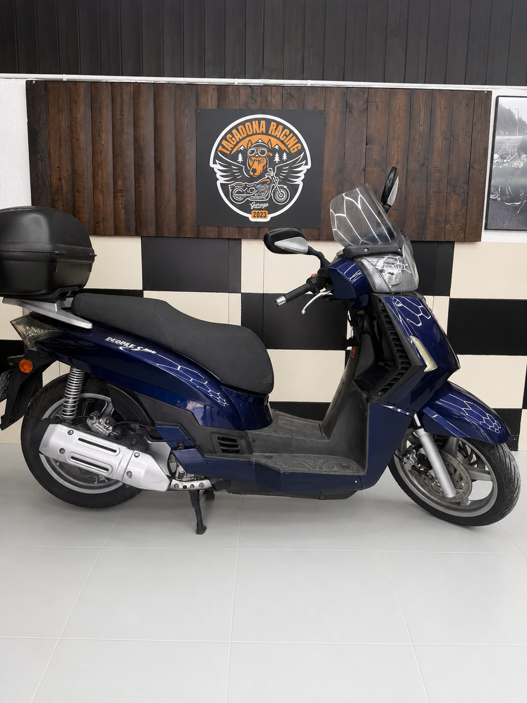 Kymco People S 250 2008 para reparar en Granada — foto 5